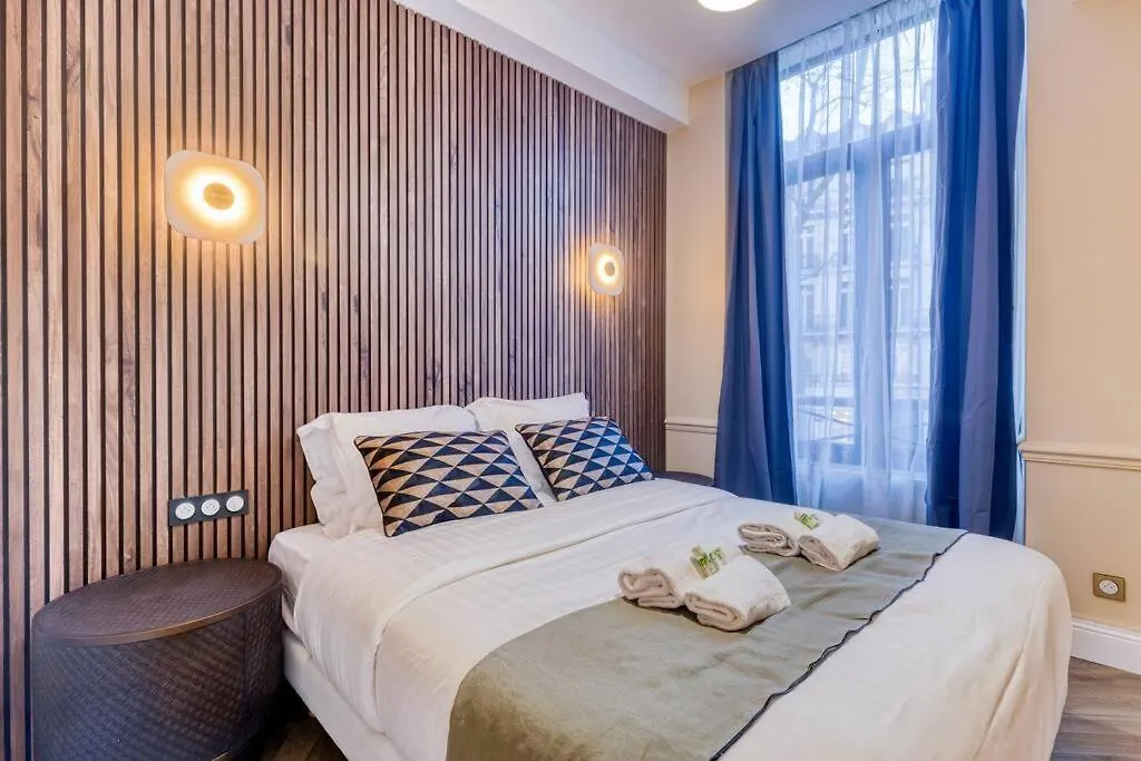 New Luxury Flat - Central Area Parigi