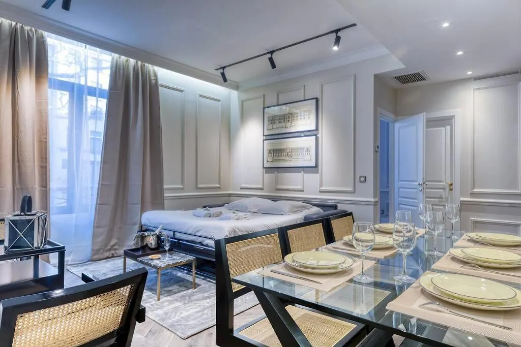 New Luxury Flat - Central Area Parigi 0*,  Francia
